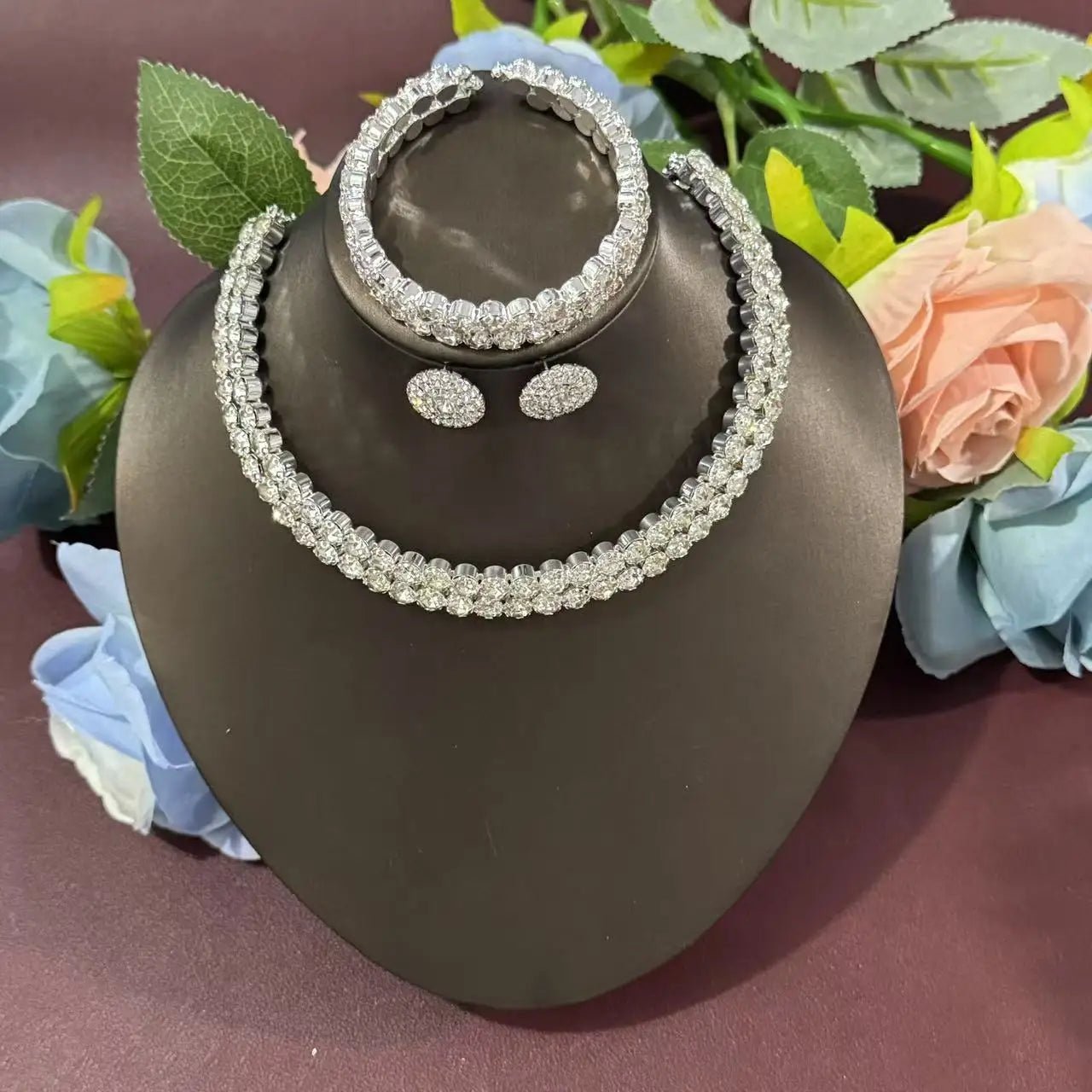 1 necklace, 1 pair of earrings, 1 bracelet, fashionable crystal, 3 - piece set, rhinestone claw chain, diamond inlaid collar jewel - The Shack